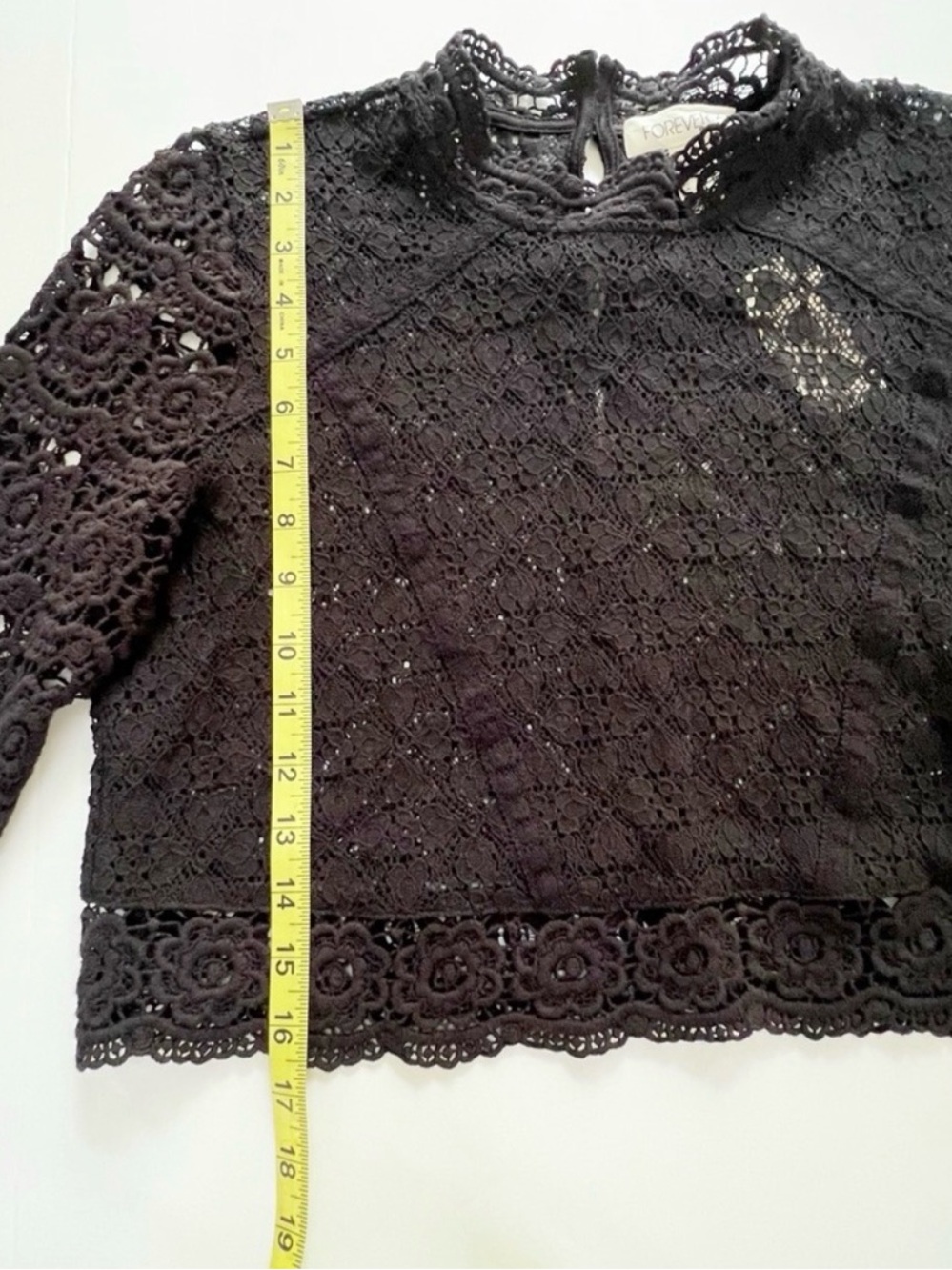 Forever 21 Black Crochet Lace Long Sleeve Crop Top - Picture 14 of 14